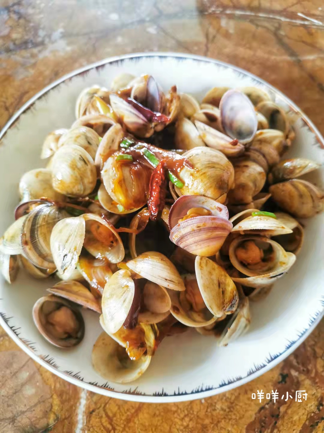 水煮蛤蜊肉正确方法,蛤蜊煮时间长还是开锅就行