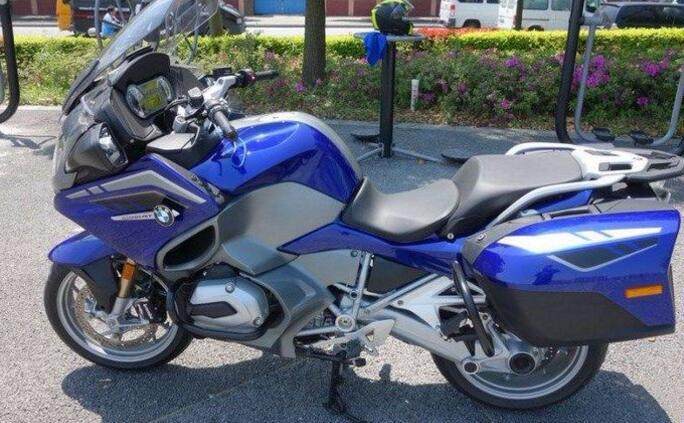 宝马蓝精灵,蓝精灵宝马