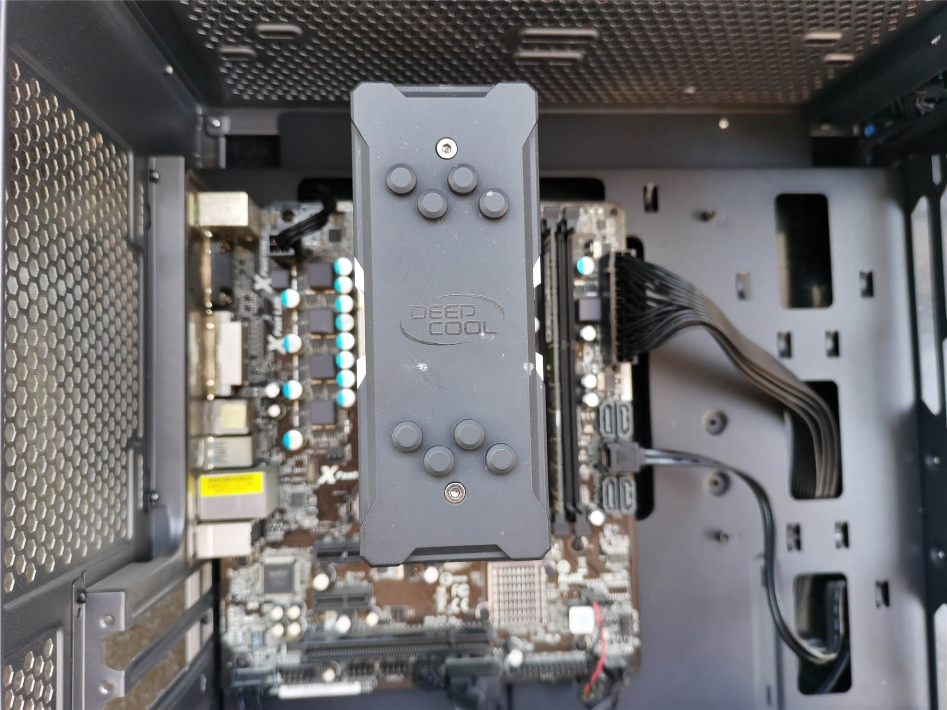 电脑一年清理几次灰,电脑清理灰尘后崩溃