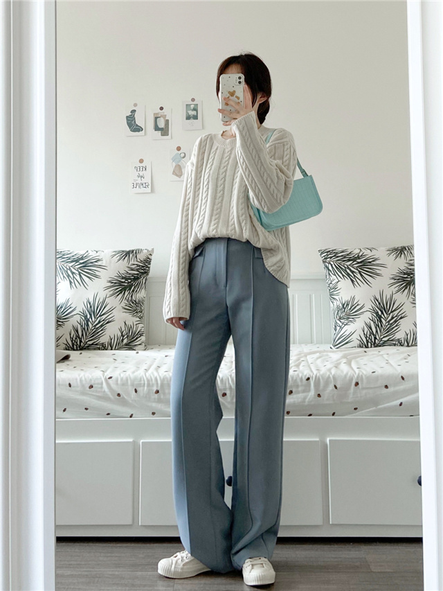 你适合穿什么样的内搭？根据你的身形来选择，时尚多姿还优雅