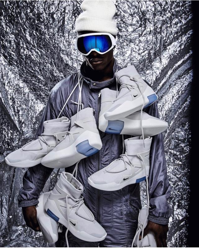 圣诞节怎么哄女友开心,圣诞节跟女友怎么过才开心