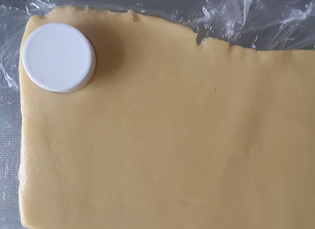 黄油100g的曲奇饼干配方 (酥脆曲奇饼干的最佳配方)