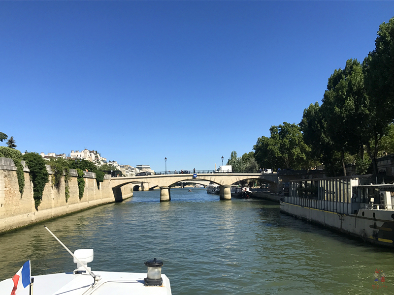 塞纳河的左岸和右岸划分依据,塞纳河和左岸