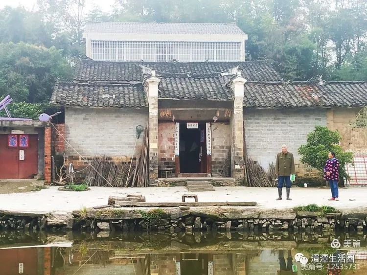 最美大浪山脚下蜂洞冲随州作者:王从伦