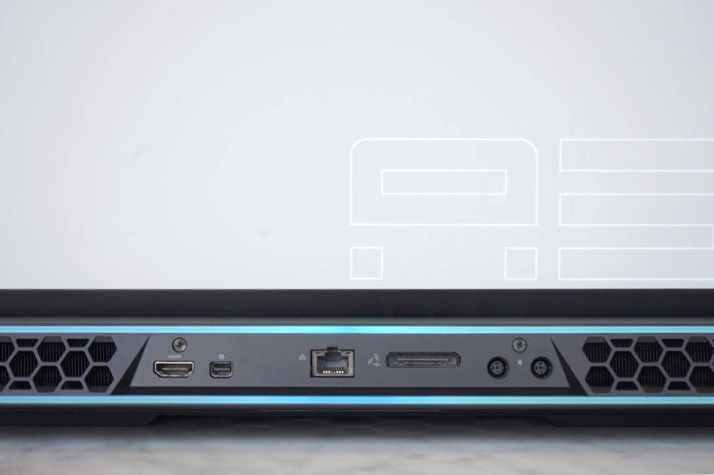 给你40000块，你是选择买一台这样的笔记本还是北京的一个平方