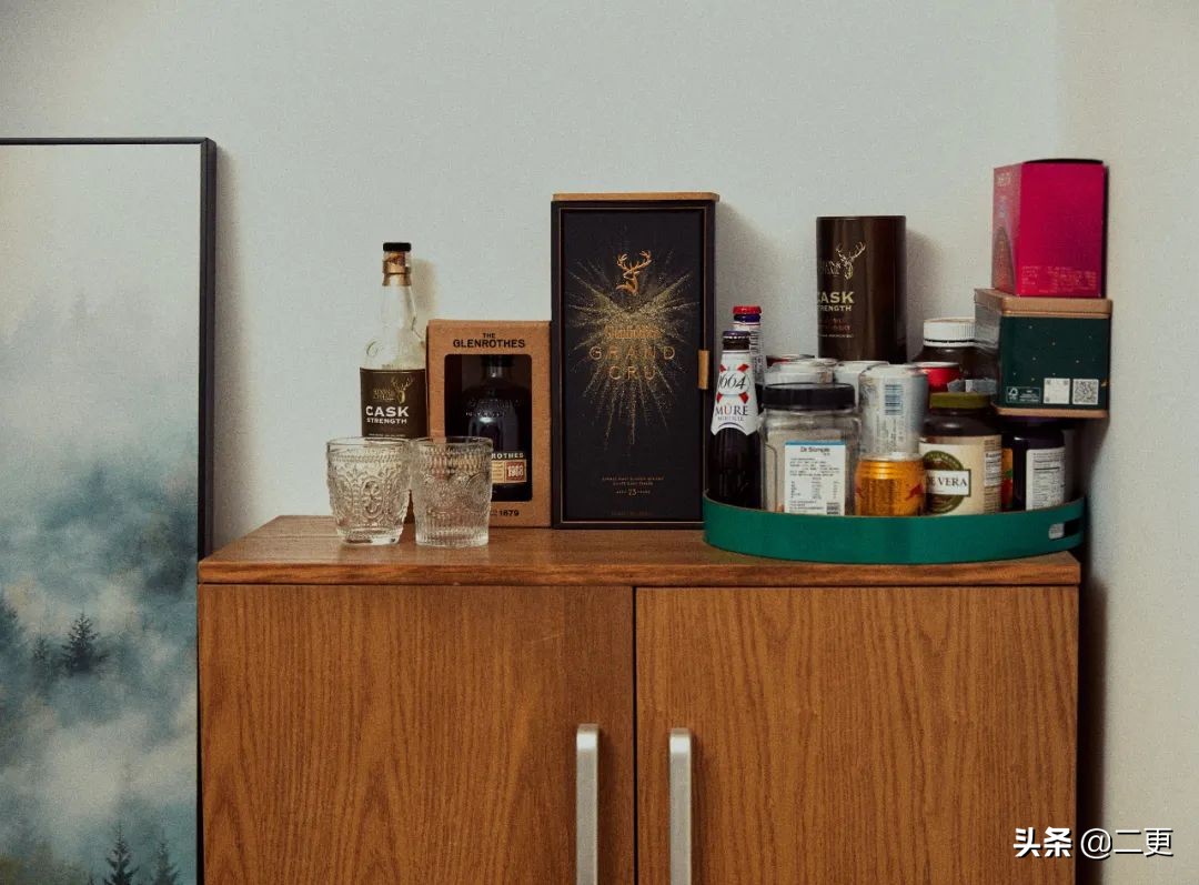 从发廊小工到瑜伽老师，她说我才32岁，有比结婚更重要的事