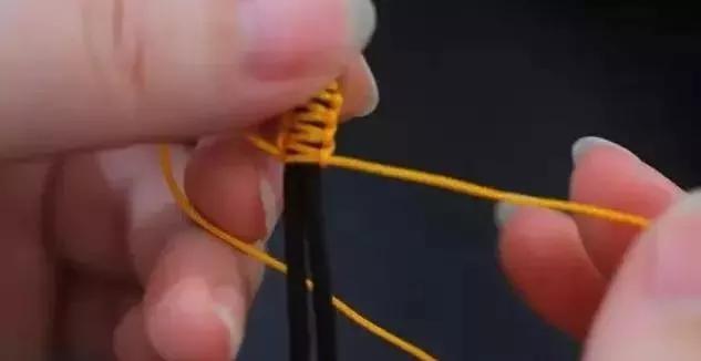 最容易学会的手串打结方法,小叶紫檀手串编绳打结