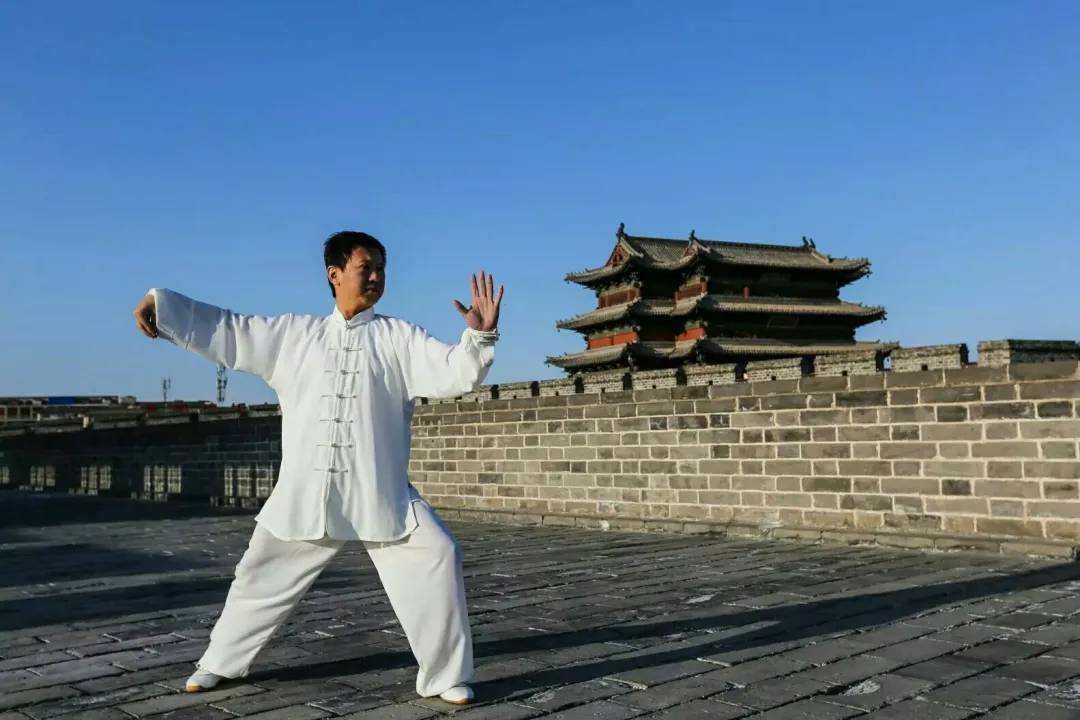 为什么练拳站不稳,练拳时如何平稳发力