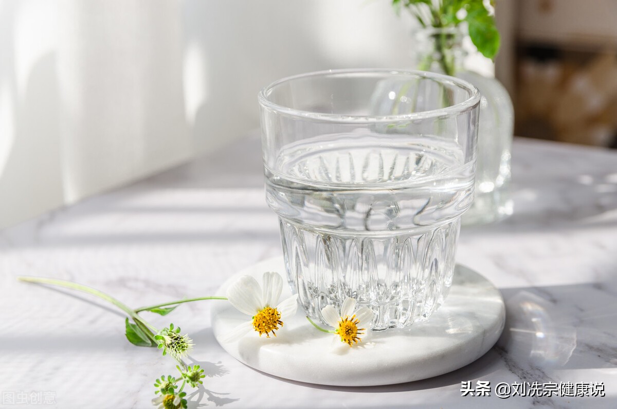 夏季流汗多怎么补充水,夏天出汗比较严重喝什么水比较好