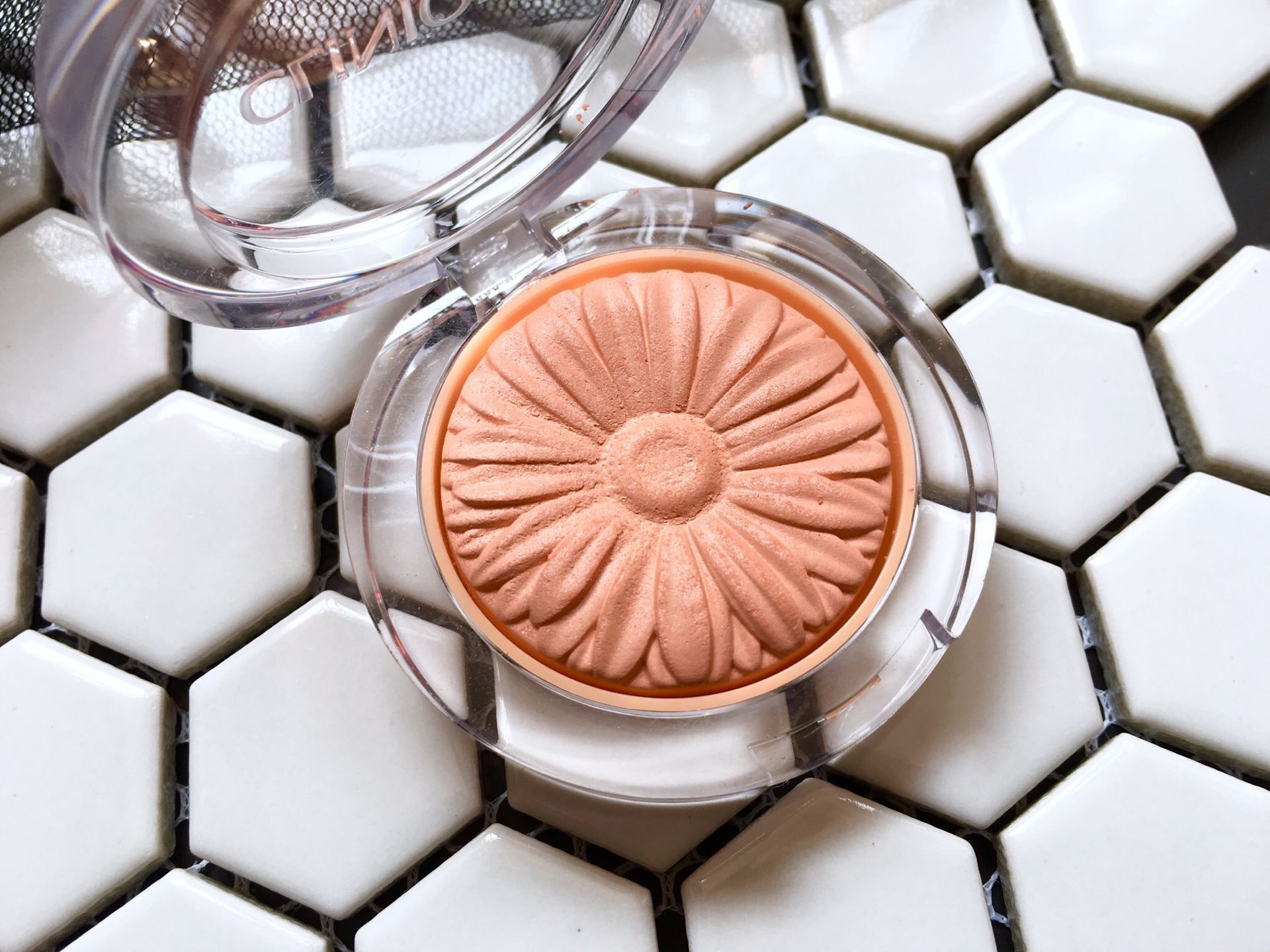 可爱简约粉嫩腮红,倩碧小雏菊腮红推荐色