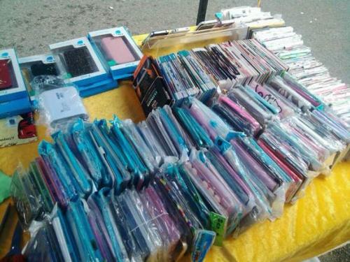 新手摆地摊什么最好卖最赚钱,摆地摊每天能挣1000多地摊经济