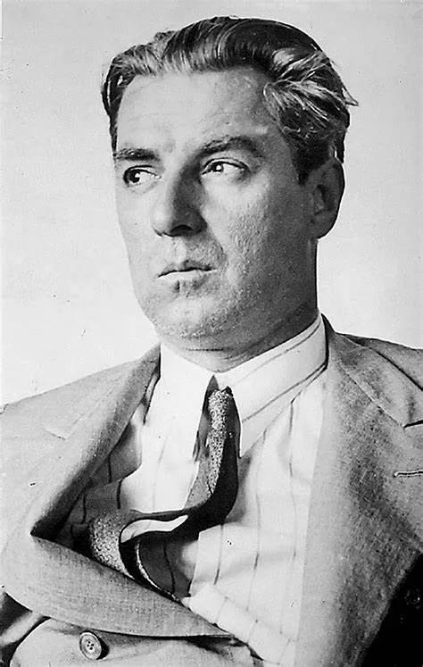 七个疯子免费观看,七个疯子小说