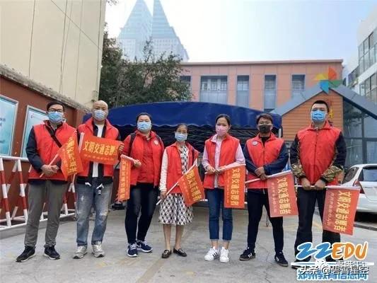 红袖标——最美的风景