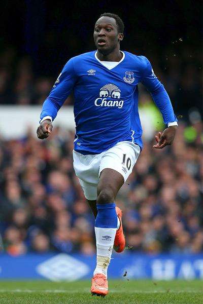 实况足球传奇时刻精选球员哪个强,实况足球最完美的球员