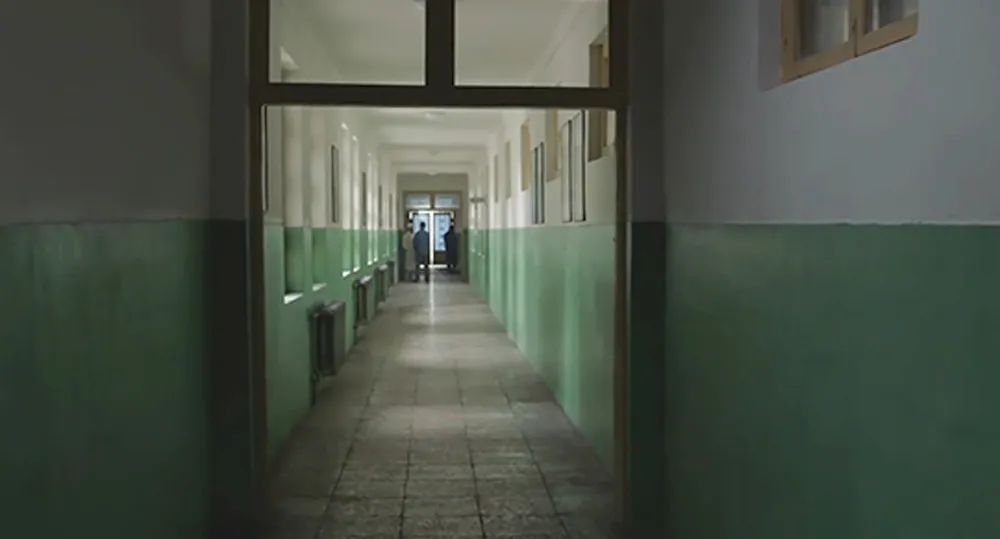 订婚后发现女孩不能生怎么办,当一个女孩订完婚了怎么去挽回