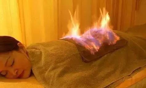 乳房按摩造成乳腺受伤,乳房按摩的不良后果