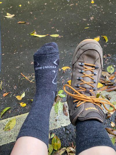 哪种登山鞋轻便防水防滑,lowa登山鞋真的好穿吗