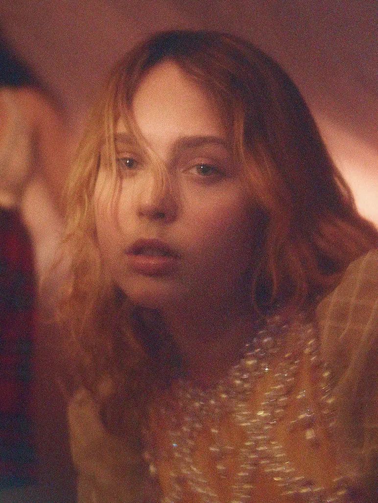 虞书欣穿的可爱灵动的衣服,自己认为适合虞书欣的衣服