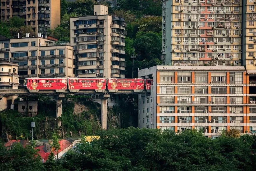 DerHuang耍事儿丨好玩不过重庆城