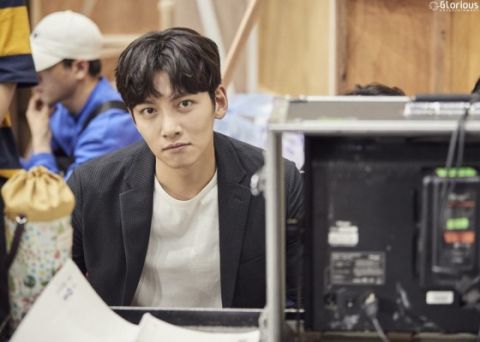 池昌旭回归颜值演技事件,池昌旭退伍首部作品官宣