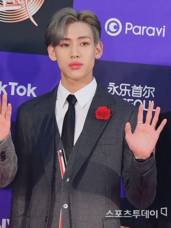 毛不易护士站姿,毛不易护士标准站姿