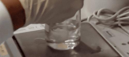 防晒霜放久了变成水,怎么判断防晒霜水油分离