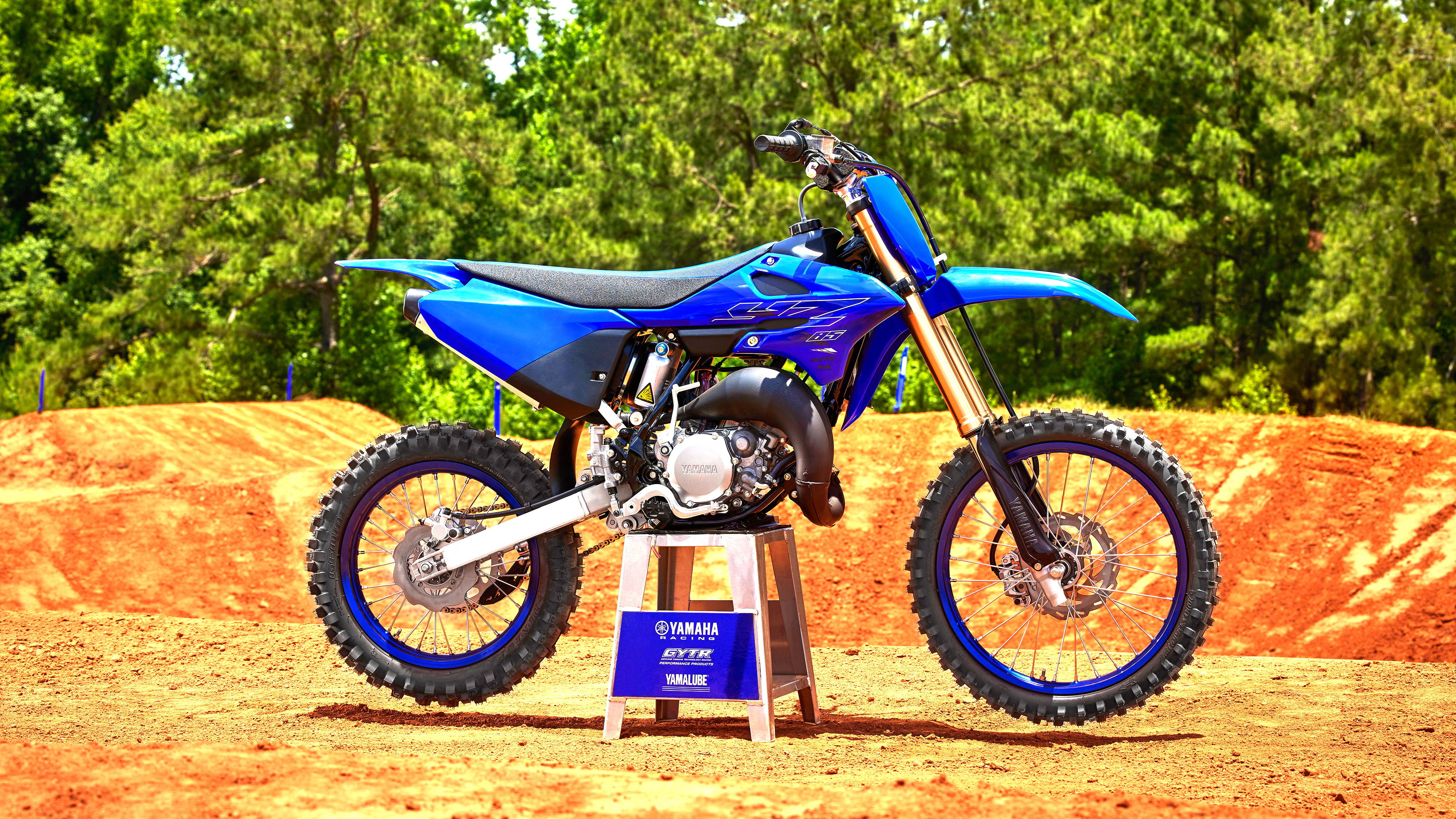 完全颠覆了我对漂移的认识,颠覆了我对比亚迪汽车的认知