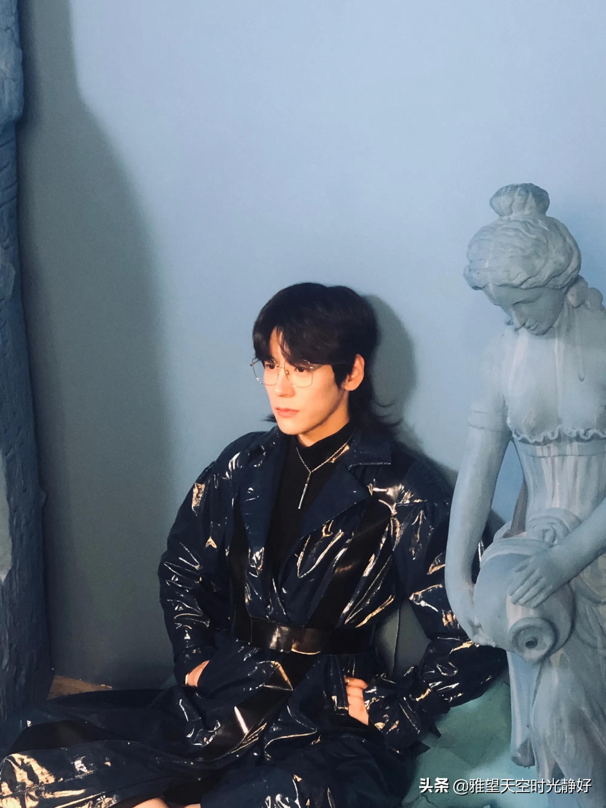 男明星西装穿搭夏季帅气,男士明星皮衣西服外套搭配