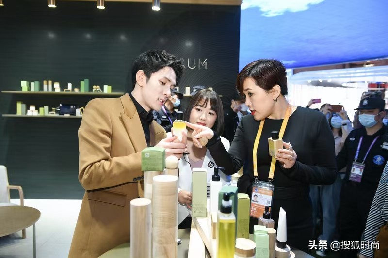 现实版“画皮”、定制护肤…2020进博会简直就是大型种草现场