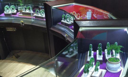 直播间买和田玉,买和田玉哪个平台便宜点