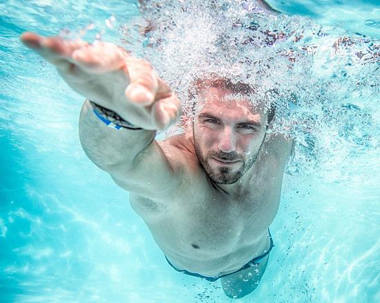 5岁儿童游泳的好处和弊端,游泳对孩子的好处