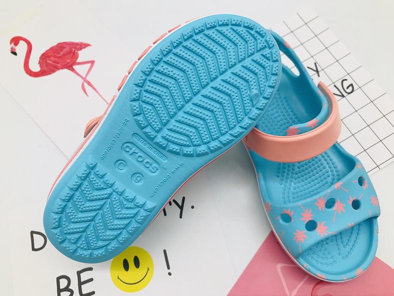 卡骆驰的凉鞋为什么那么贵,卡骆驰的网布凉鞋质量怎么样