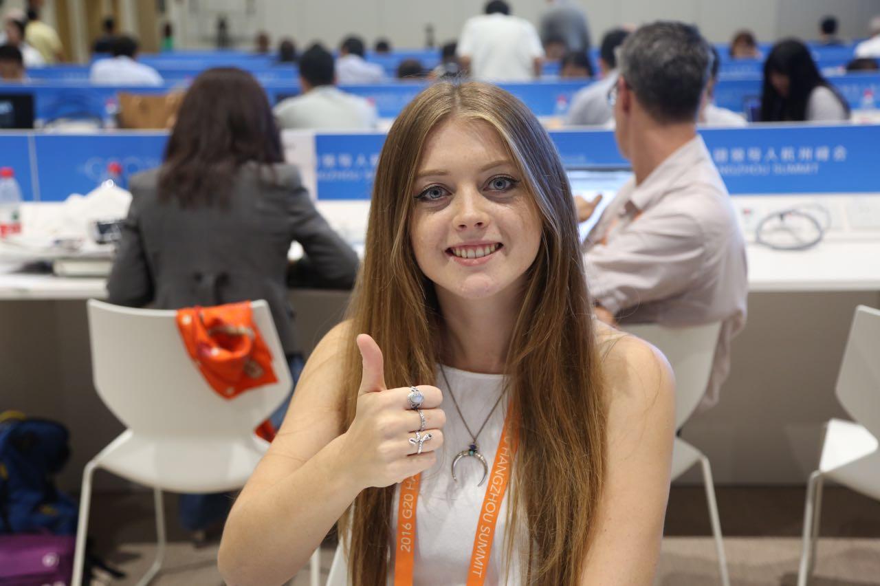 超光速真的能逆转时间和空间吗,超光速可以逆转时空