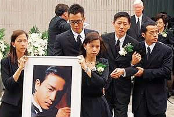 缅怀哥哥张国荣继续宠爱18年,缅怀张国荣纪念视频