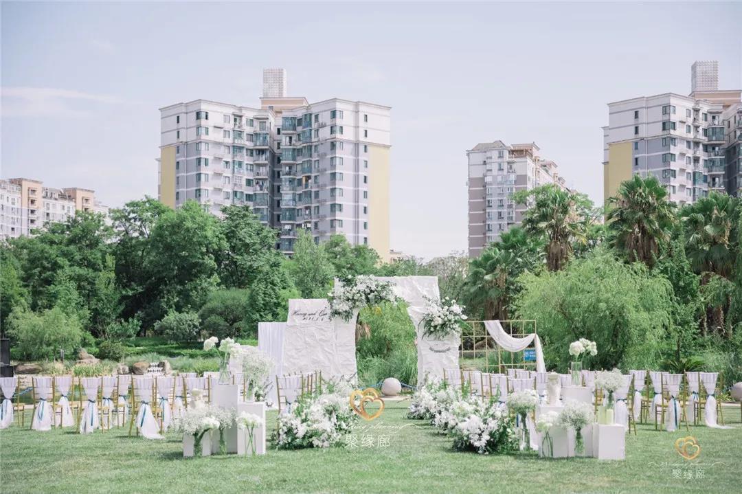 婚礼怎样办省钱,教堂婚礼和酒店婚礼哪个省钱