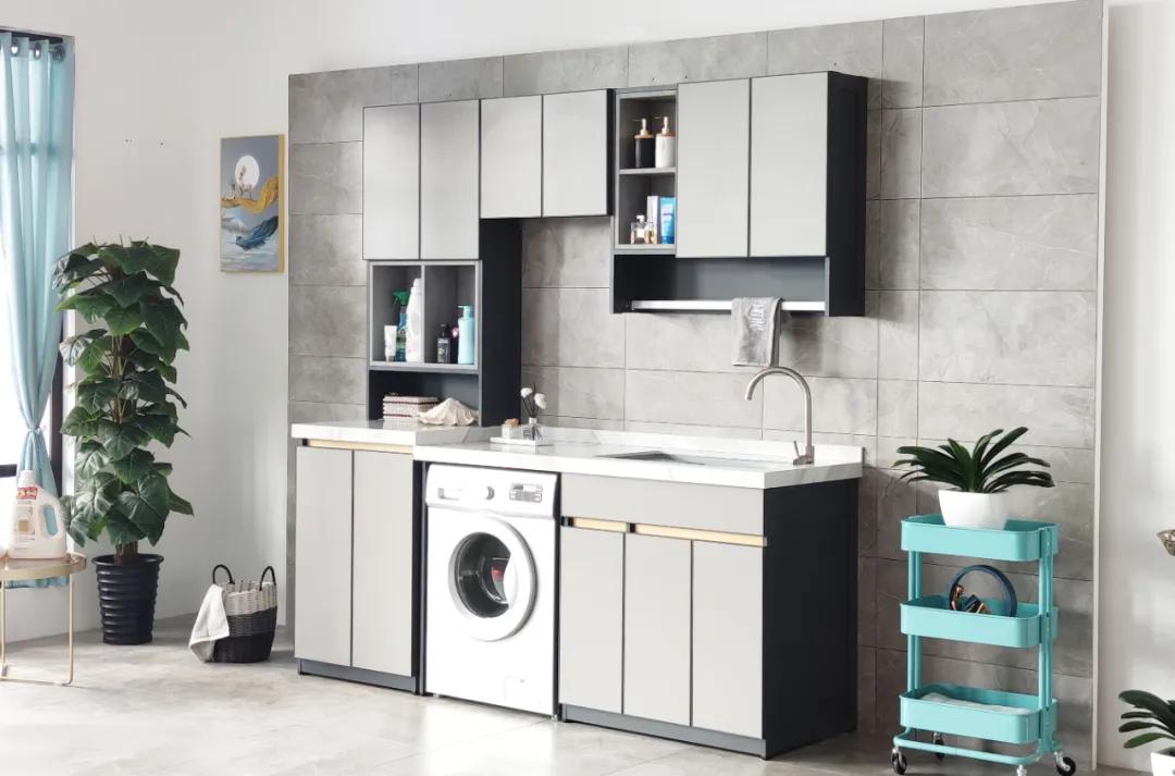 阳台的洗衣机柜子怎么打,有管道的阳台如何打洗衣机柜子