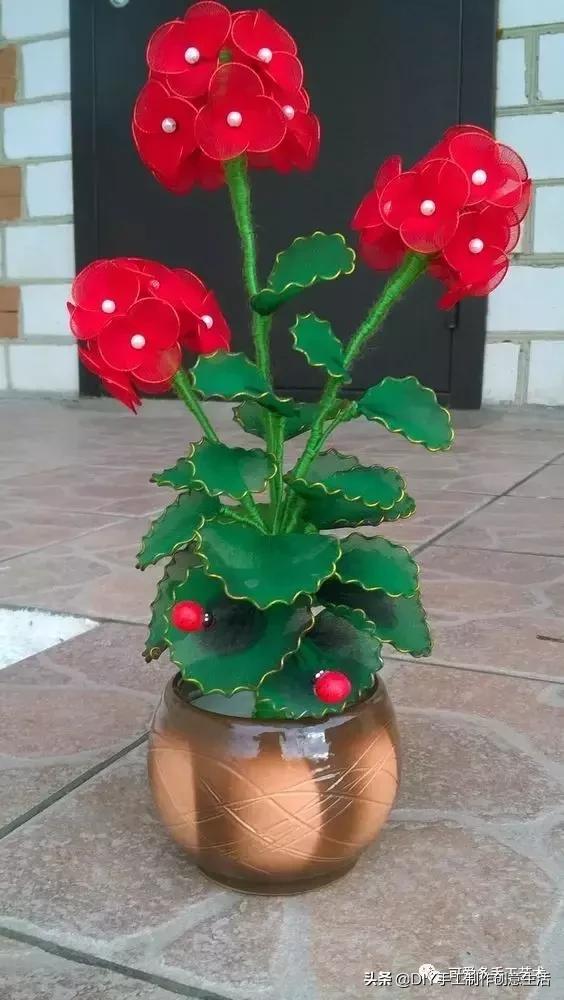 把彩色的*袜丝**套在铁圈上，最后竟然变得这么美（附教程）