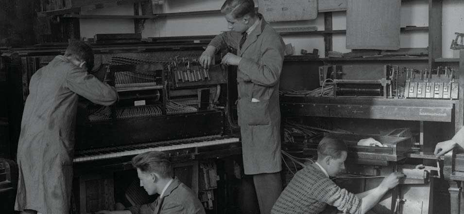 西安灞桥区钢琴专卖哪家好,西安京珠钢琴专卖店