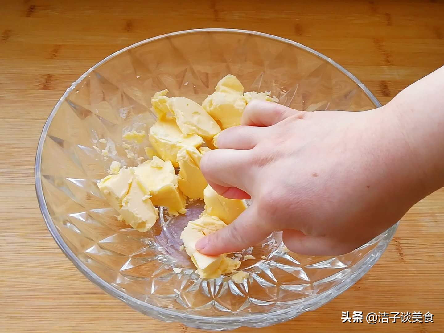 酥软玛格丽特饼干配方,酥到掉渣的玛格丽特饼干怎么做