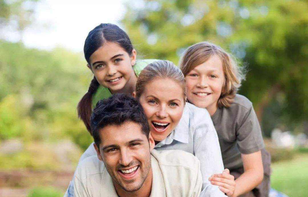 钱被吹走了可以报警吗,孩子说钱丢学校了我不相信怎么办