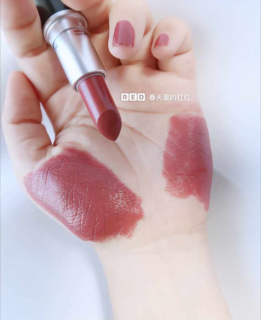 素颜口红推荐无美颜无滤镜,素颜涂滋润口红推荐大牌