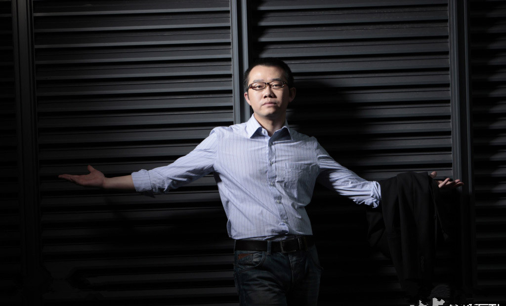 永远不会笑的大叔涂磊晒”豪横“三件套，冷面毒舌因爱变身暖男