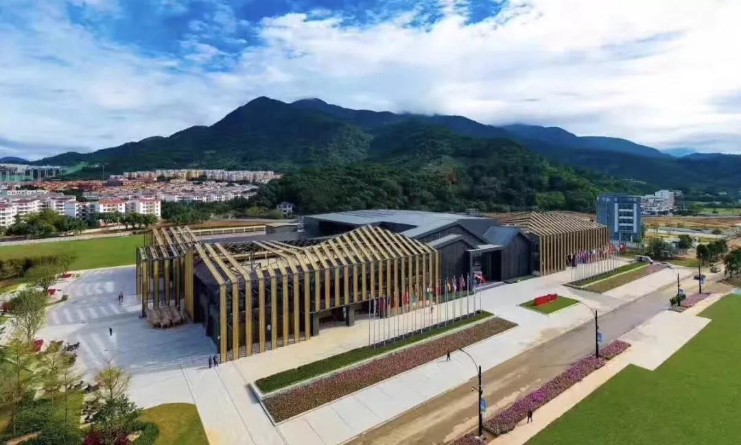 2022年云生态大会,云工作成常态