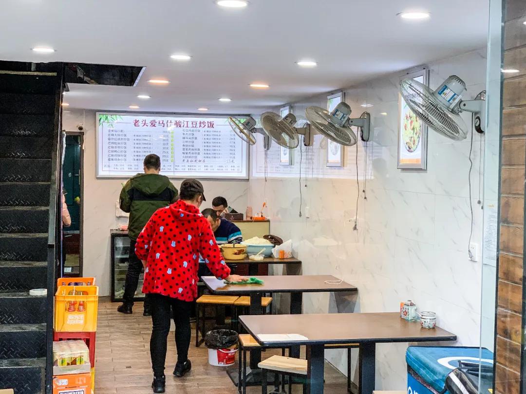 恢复堂食第一顿饭视频,恢复堂食第一天的感觉