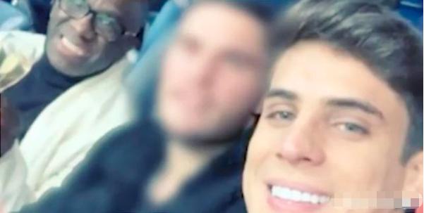 交往四任同性男友，改换大龄女友却是为了人家的明星儿子？