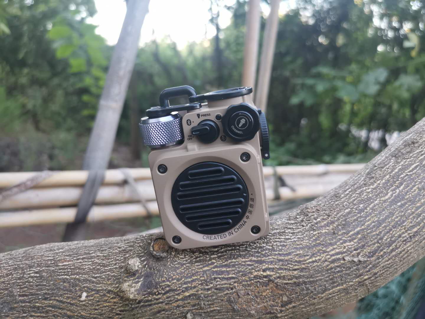 猫王收音机限量版,猫王新推出野性mini便携音箱