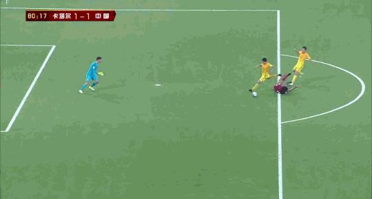 武磊十二强赛中国对卡塔尔,2017武磊世预赛2:0卡塔尔进球
