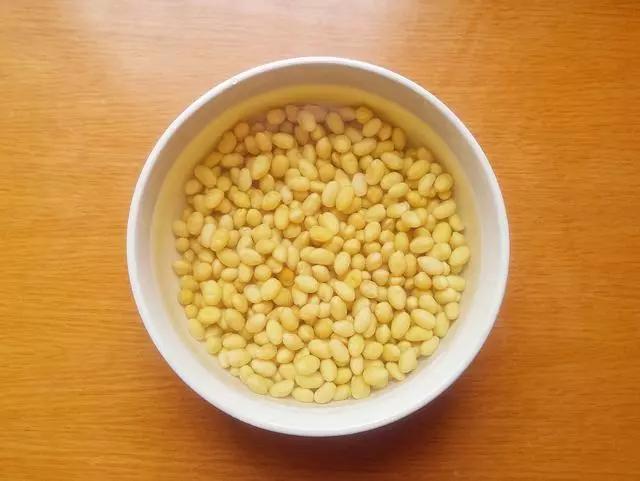 鸭子炖黄豆最好吃的做法,烧鸭子剩下的黄豆怎么做好吃