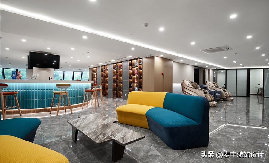 杭州豪华型汽车洗美店THEONE，1000㎡现代主义工装项目落地