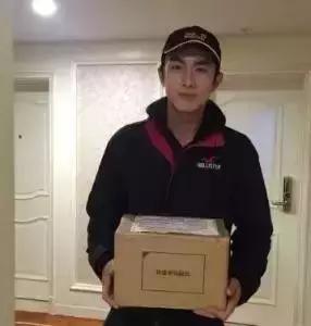 留学生挑战香港送外卖的一天,外卖员送快递到南极科考站搞笑
